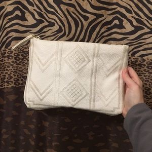 **FREE!!! Clutch Bag w/NEXT BUNDLE PURCHASE!!!!**